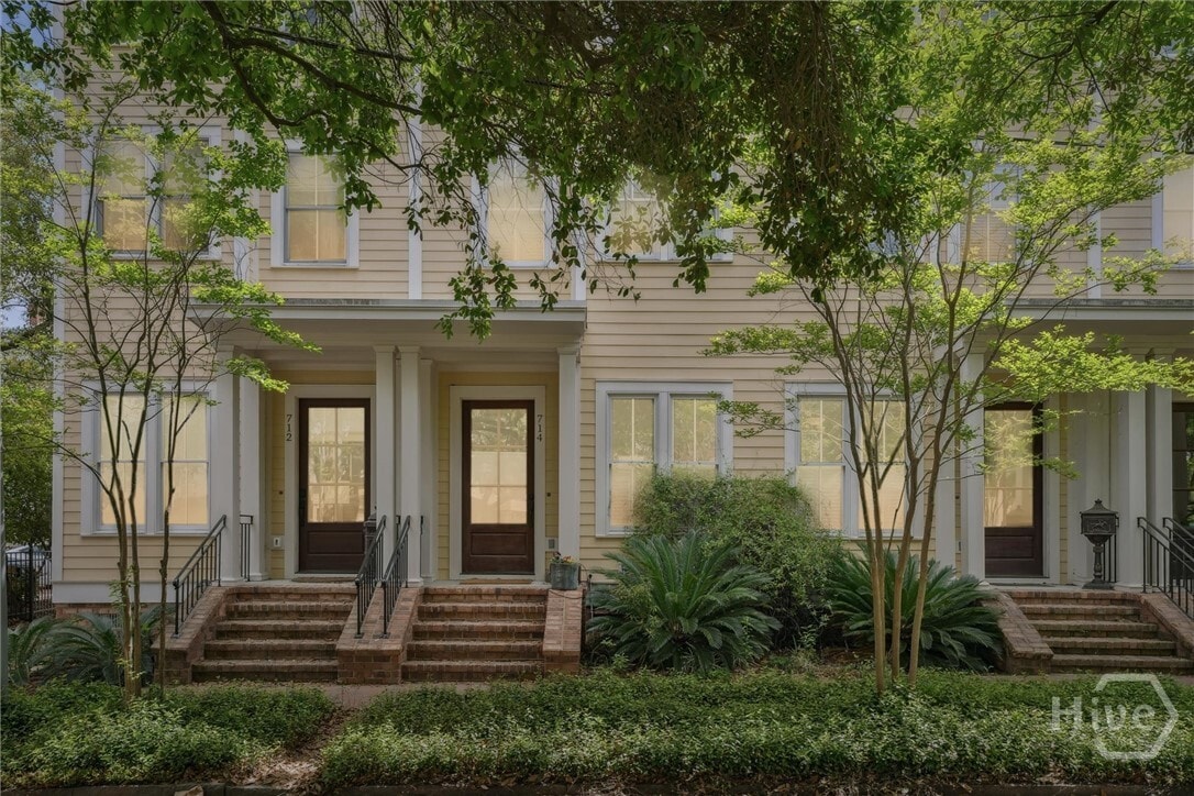 Primary Photo - 714 Tattnall St