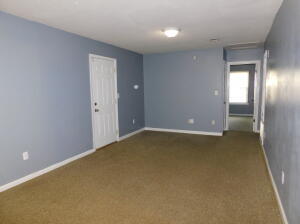 Building Photo - 2645 Cranbrook Dr