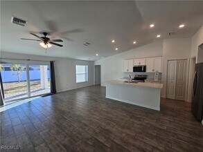 Building Photo - 1138 SW 14th Terrace