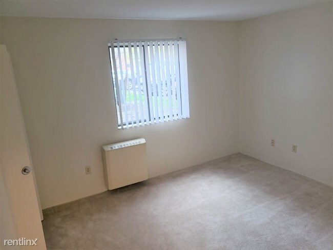 Foto del edificio - 2 br, 1 bath Apartment - 673 Franklin St