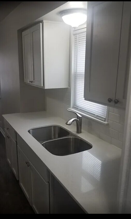 Foto del edificio - 4424 E 11th Ave