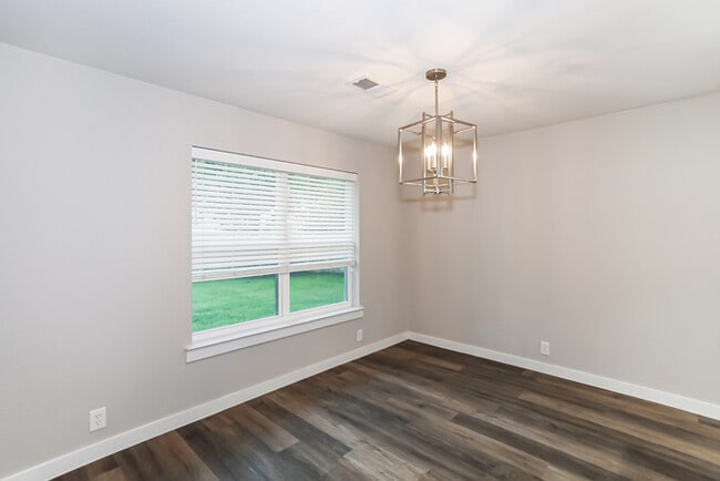 Building Photo - 1109 Finch Ave