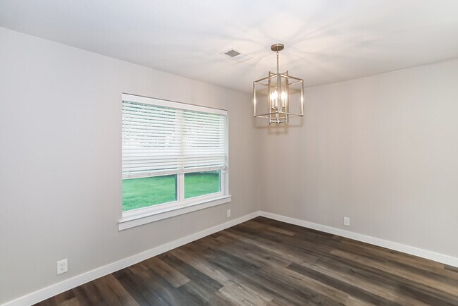 Foto del edificio - 1109 Finch Ave