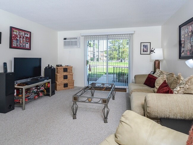 Two Bedroom with Patio - Lonvale Gardens