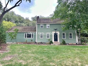 Building Photo - 4 Knollwood Dr
