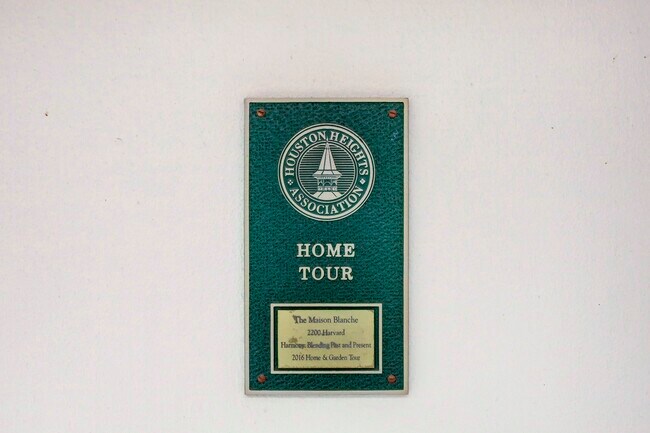 Foto del edificio - 2200 Harvard St