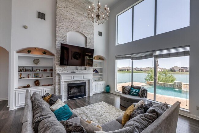 Foto del edificio - 8 Cypress Point Ct
