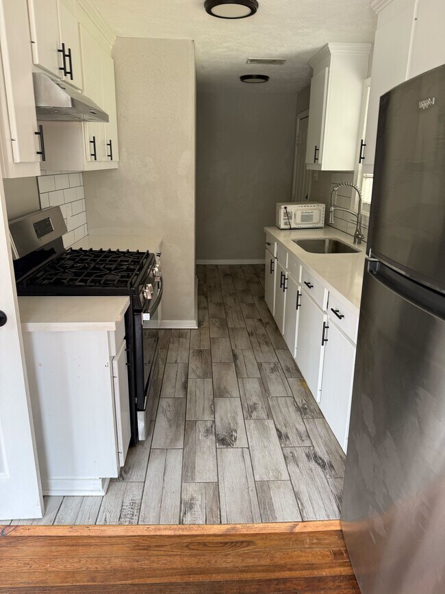 Foto del edificio - 4833 N State St