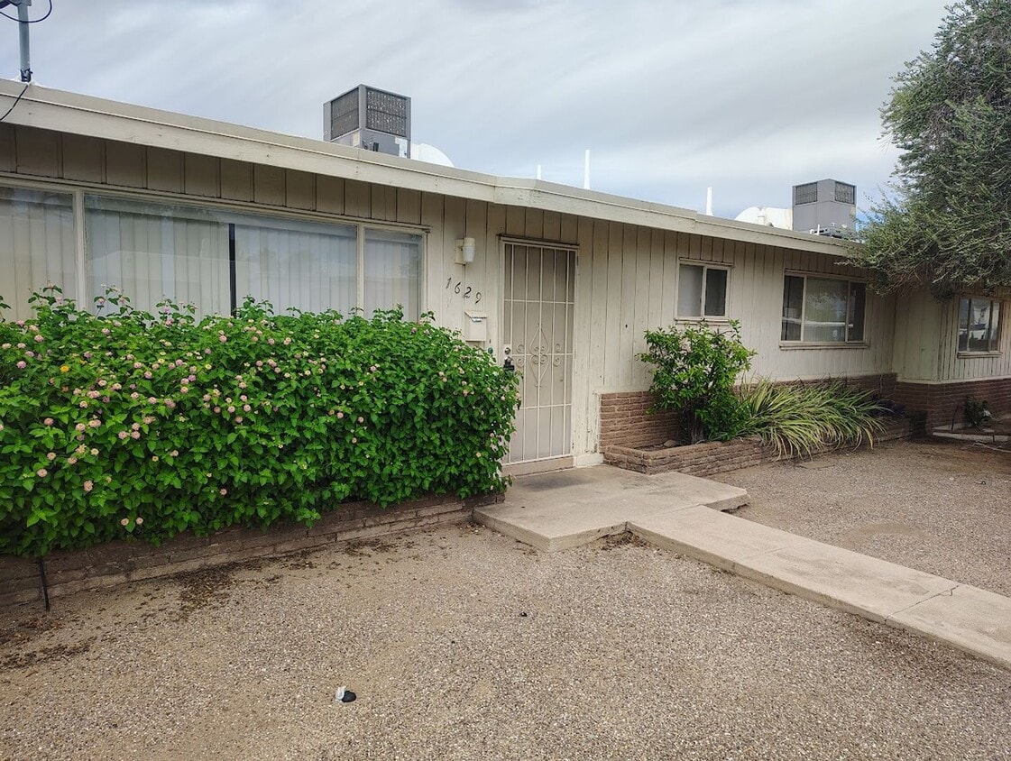Photo - 1629 N. Highland Avenue