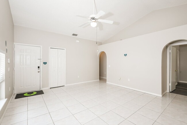Building Photo - 7612 Fort Sumter Dr
