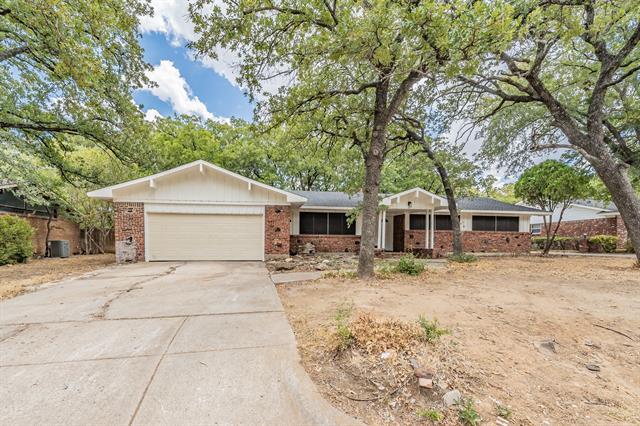Foto principal - 6409 Yorkshire Dr