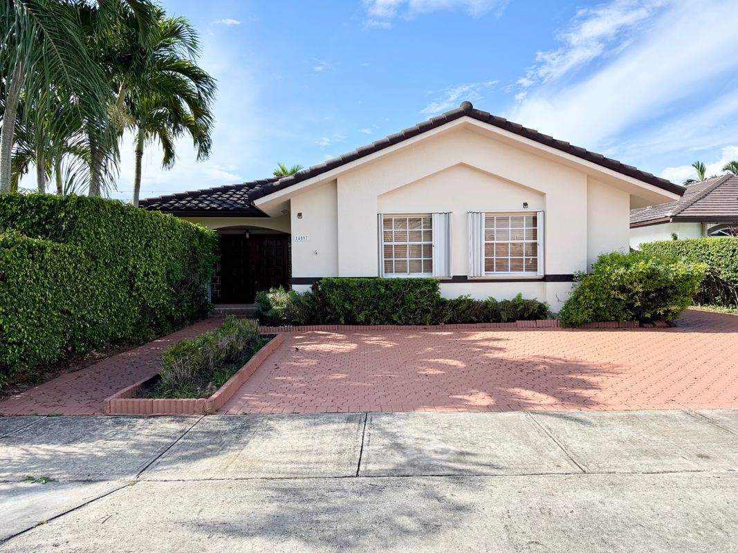 Foto principal - 14597 SW 113th St