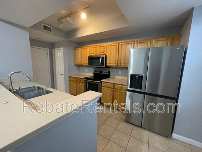 Foto del edificio - 10075 Gate Pkwy N