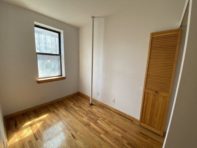 Foto del edificio - 540 E 5th St