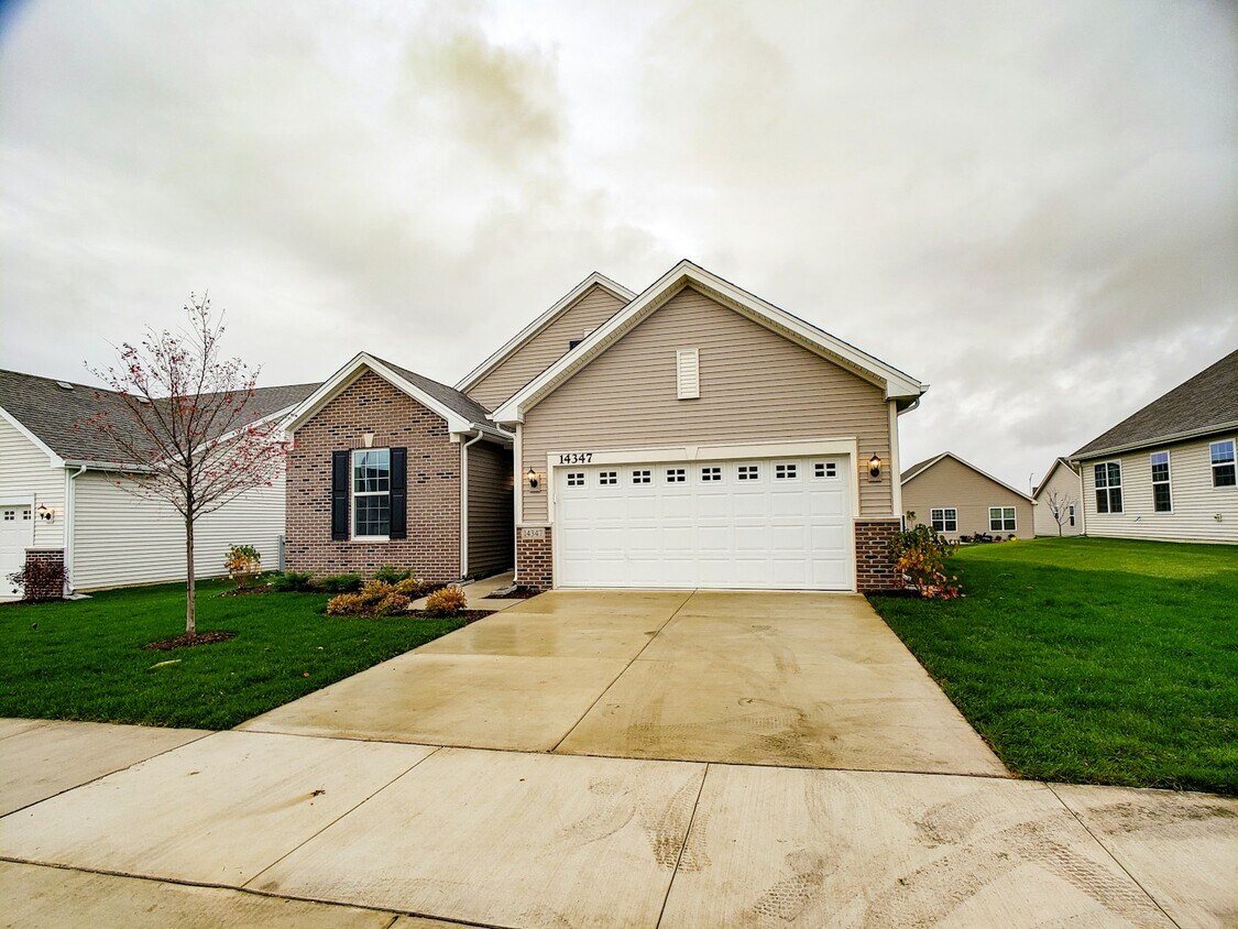 Foto principal - 14347 Clover Ave