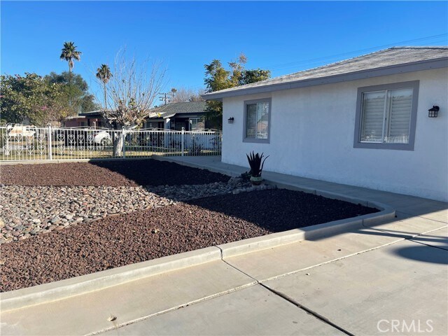 Primary Photo - 26 Las Flores Dr