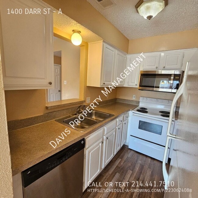 Photo - 1400 Darr St Apartment