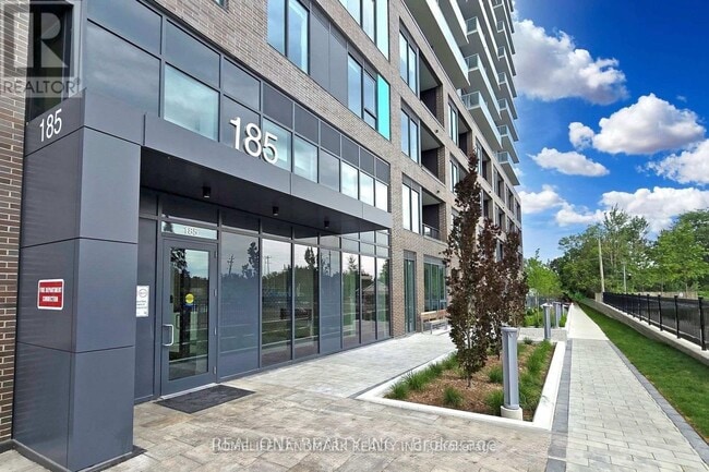 Building Photo - 185-185 Deerfield Rd