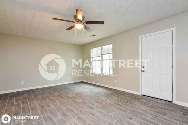Building Photo - 5811 Strathmoor Manor Cir, Lithonia, GA 30058