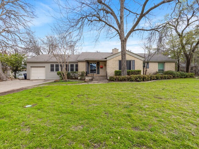 Foto del edificio - 3709 Bellaire Cir