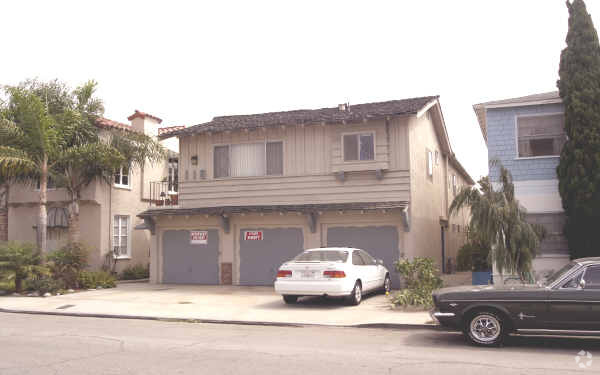 Primary Photo - 116 Roycroft Ave
