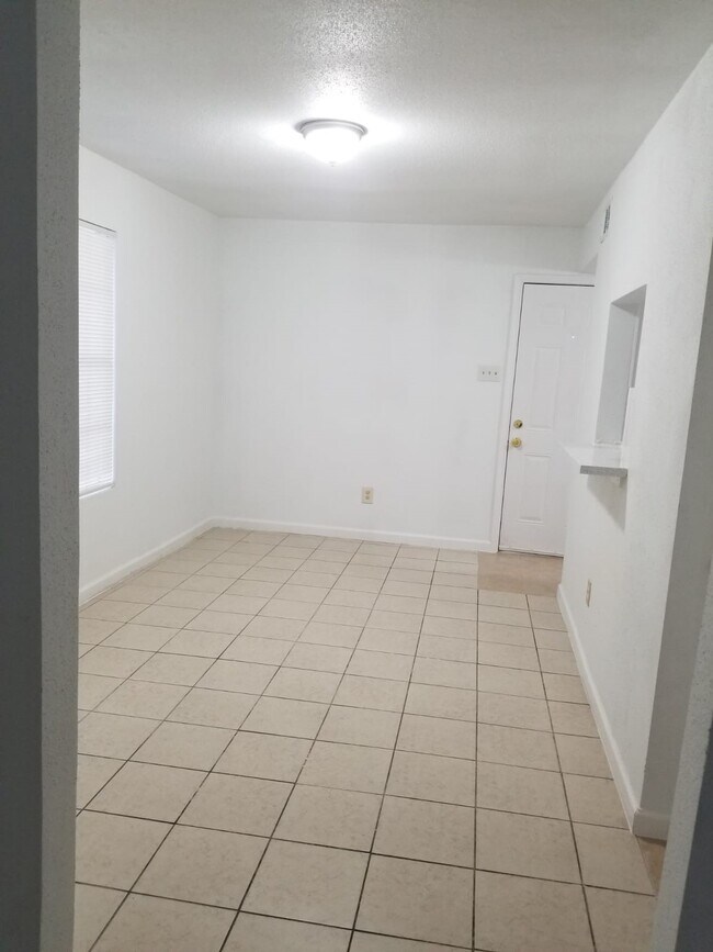 Foto del edificio - 12231 Ormandy St
