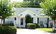 Foto principal - 2BR/1BA with Fenced Yard – Lawn Care Inclu...