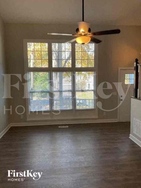 Foto del edificio - 3907 Melshire Ln