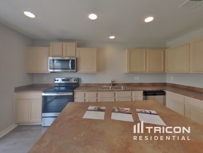 Building Photo - 10723 Terrace Crest