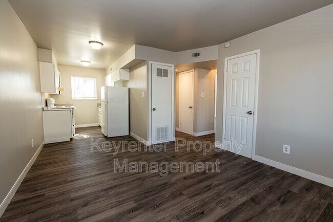 Foto del edificio - 1831 N College Ave