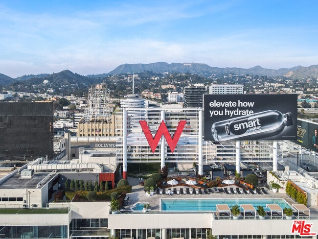 Building Photo - 6250 Hollywood Blvd