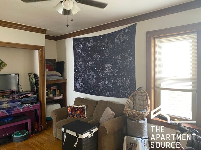 Foto del edificio - 3152 N Linder Ave