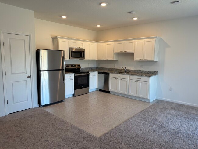 Building Photo - 3353 Vesara Dr