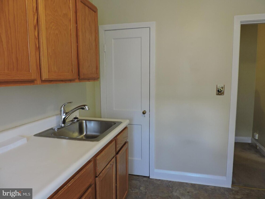 Foto principal - 402 Overbrook Rd