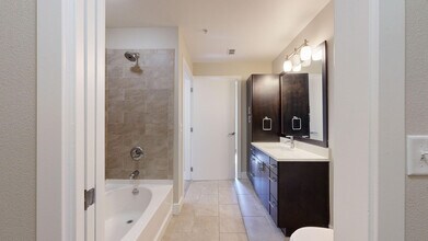Interior Photo - Channel Mission Bay