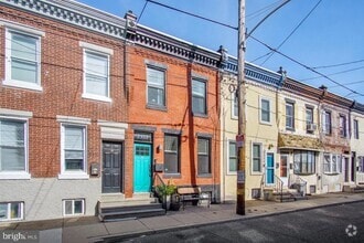 Building Photo - 2353 E Harold St