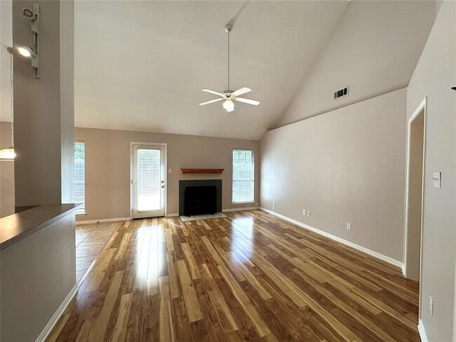 Building Photo - 7903 Tiger Eye Cove