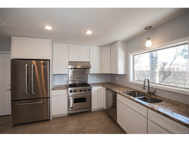 Building Photo - 3605 S Gary Pl