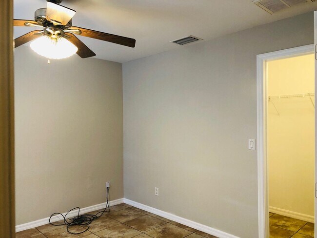 Building Photo - Experience this Cape Coral 3 bedroom 2 bat...
