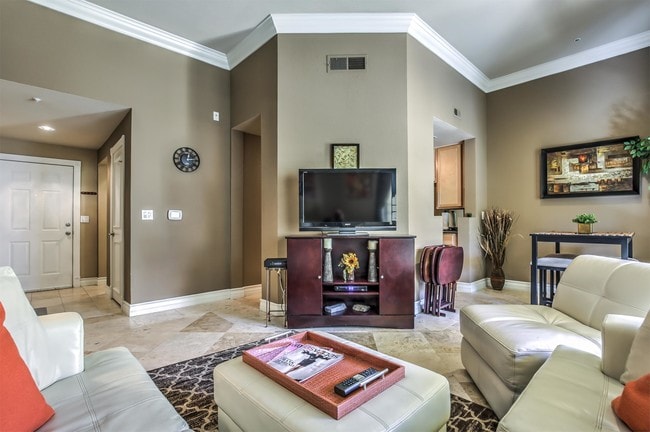 Building Photo - 210 E Flamingo Rd