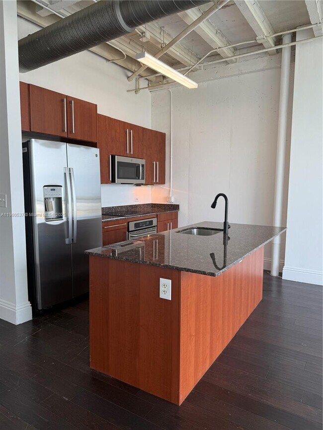 Building Photo - 8101 Biscayne Blvd