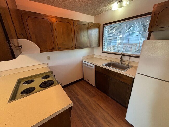 Foto del edificio - SE 49th and Hawthorne Blvd