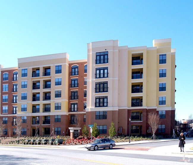 Flats at Perimeter Place Rentals Atlanta, GA