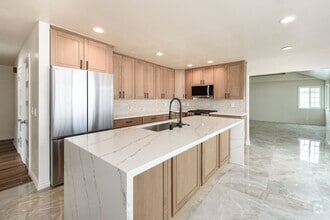 Building Photo - 16741 Leafwood Cir