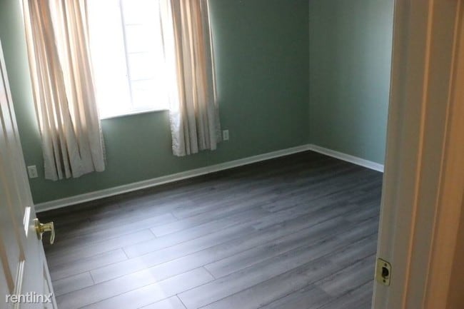 Building Photo - 3115 Heron Pointe