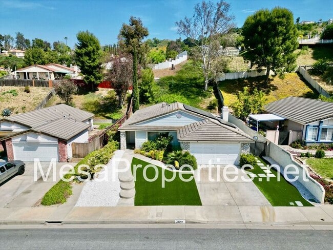 Building Photo - 24368 Darrin Dr