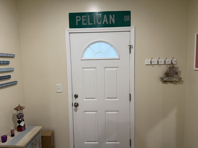 Foto del edificio - 108 Pelican Dr