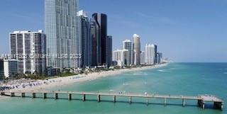 Foto del edificio - 16909 N Bay Rd