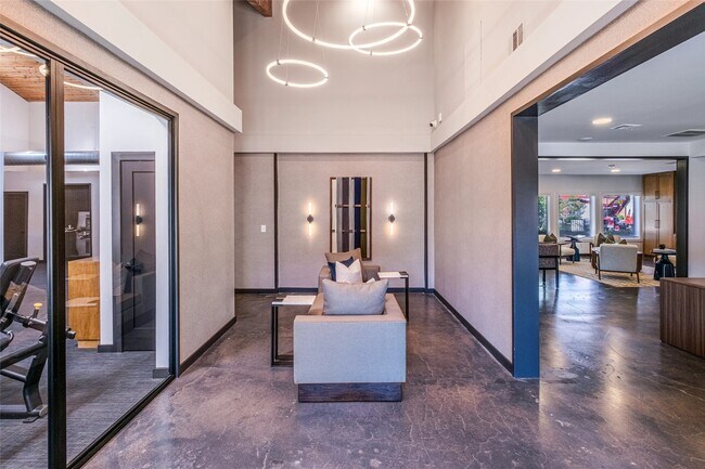 Foto del edificio - 4600 W Pioneer Dr