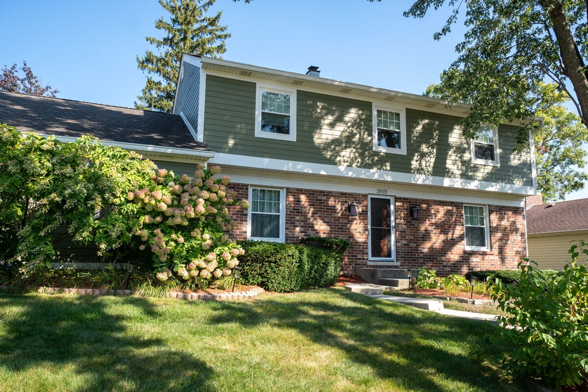 Foto principal - 3501 Saratoga Ave